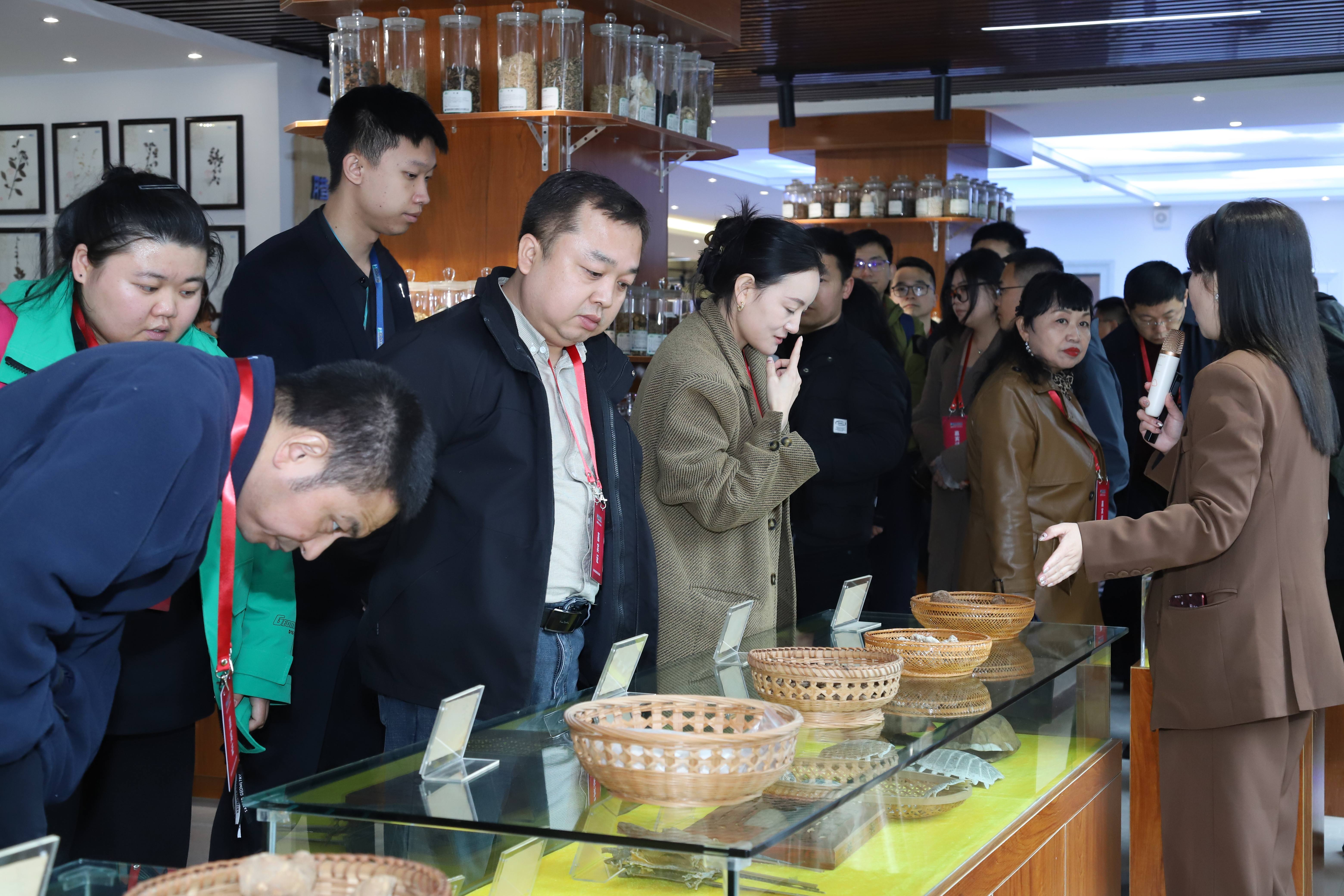 1764232537.jpg 16.jpg